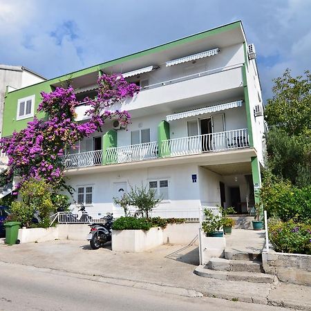 Apartments Sonja Tučepi Екстериор снимка