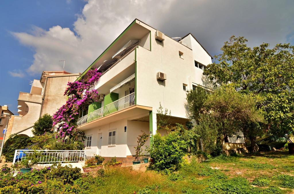 Apartments Sonja Tučepi Екстериор снимка