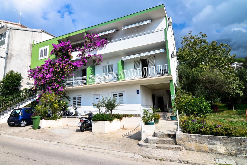 Apartments Sonja Tučepi Екстериор снимка