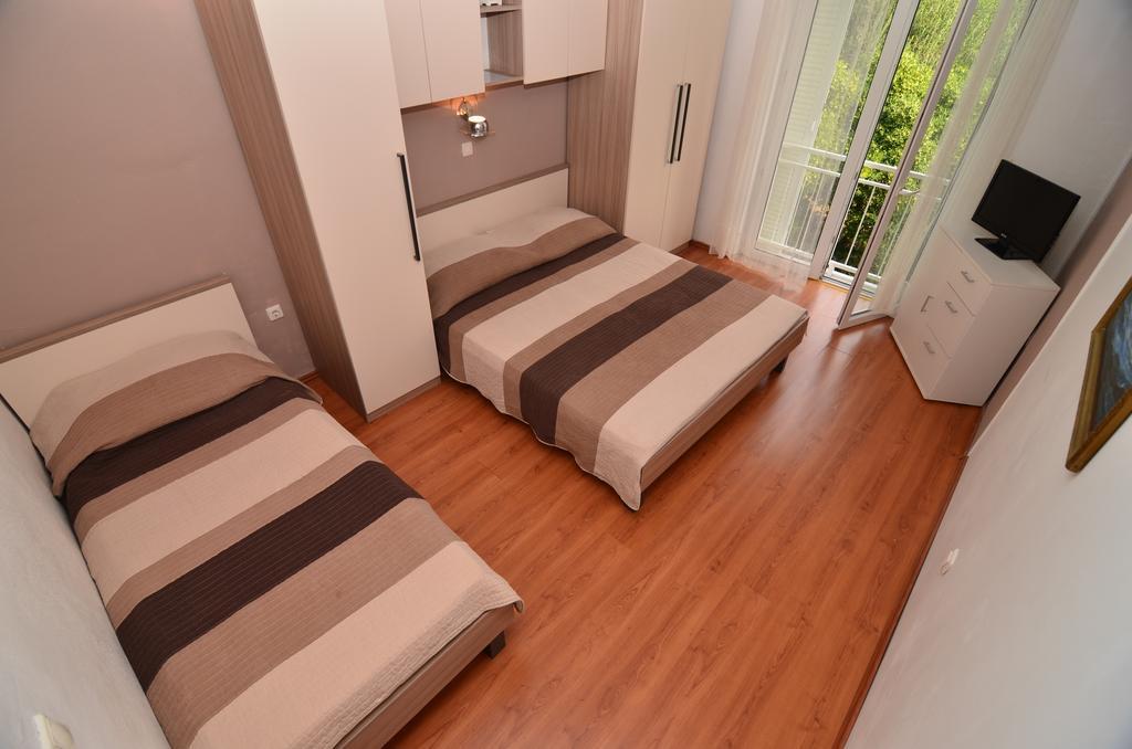 Apartments Sonja Tučepi Екстериор снимка