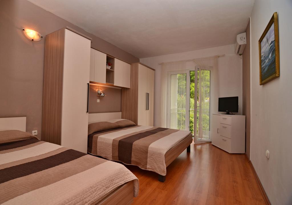 Apartments Sonja Tučepi Екстериор снимка